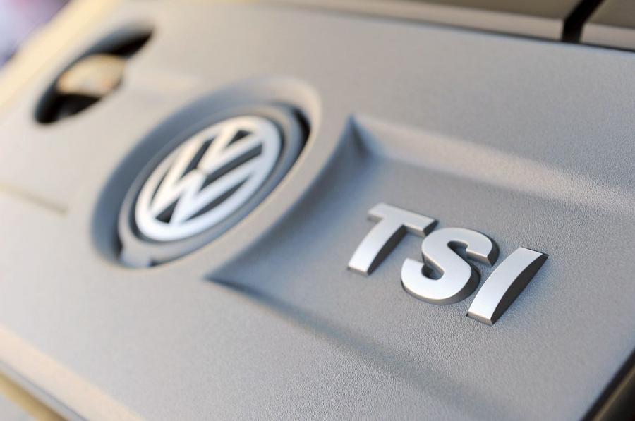  Volkswagen Golf R 2012 года  (фото 37 из 106)